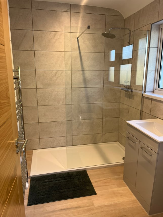 Main bathroom