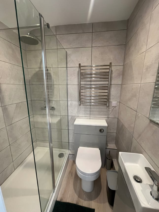 En-suite bathroom
